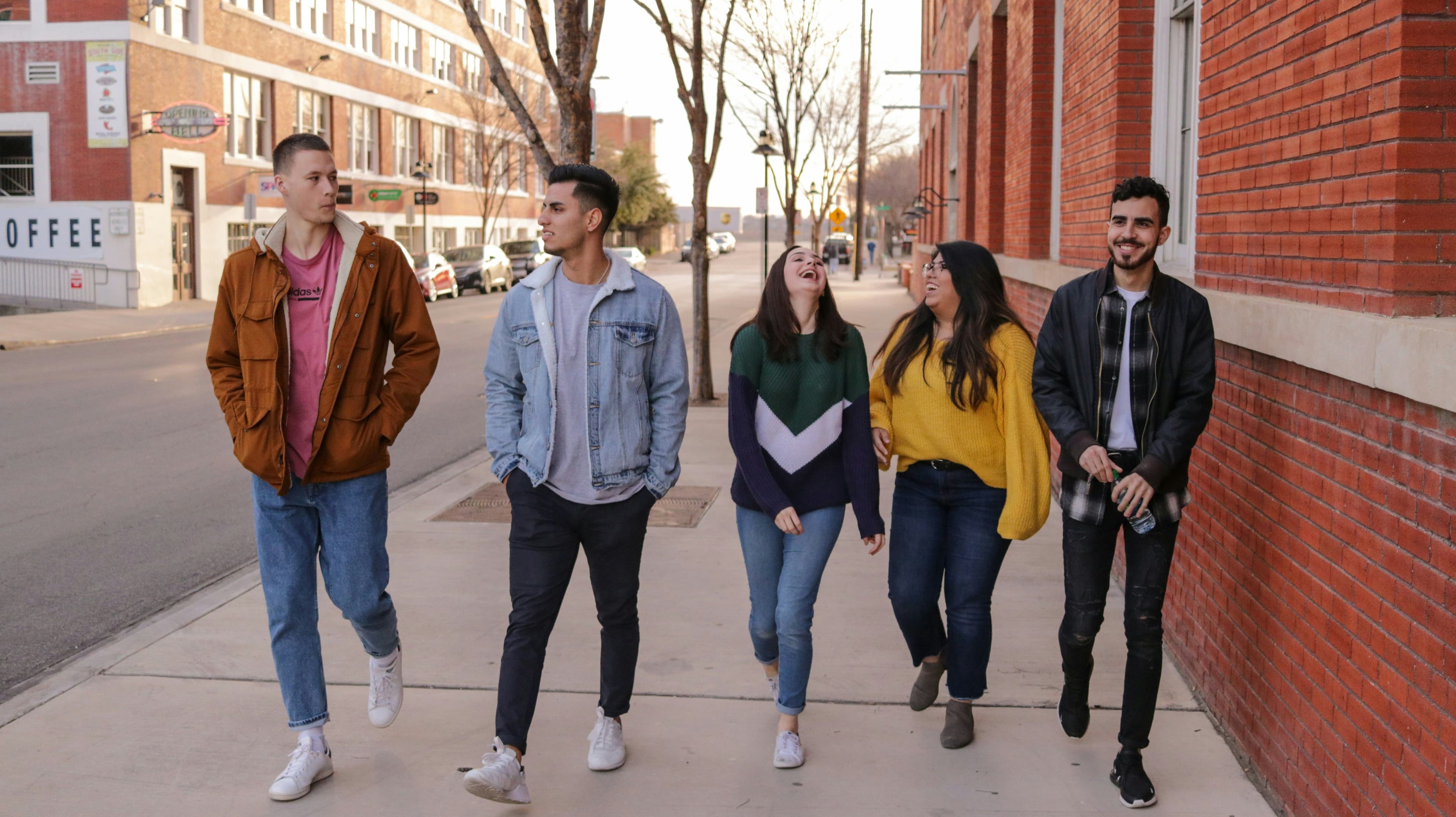 can students get a car on finance?